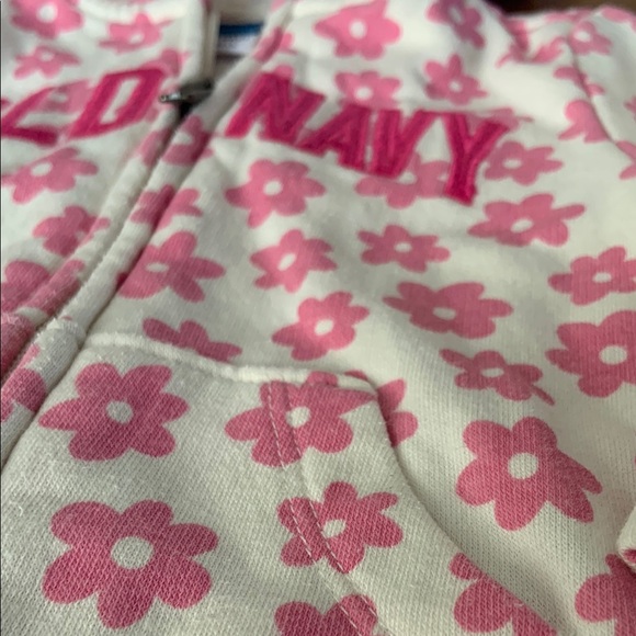 🍊5/$25 Old Navy Pink and White Floral Hoodie Sweatshirt size 6-12m - Picture 5 of 5